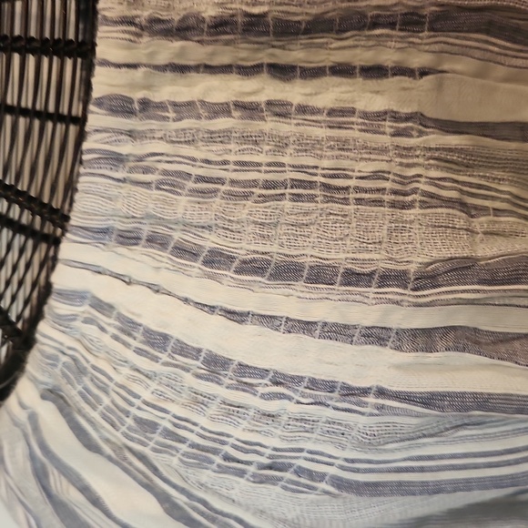 NWT STUDIO WEST SIze 2X blue & white stripes will bell sleeves & smocked neck - Picture 3 of 9